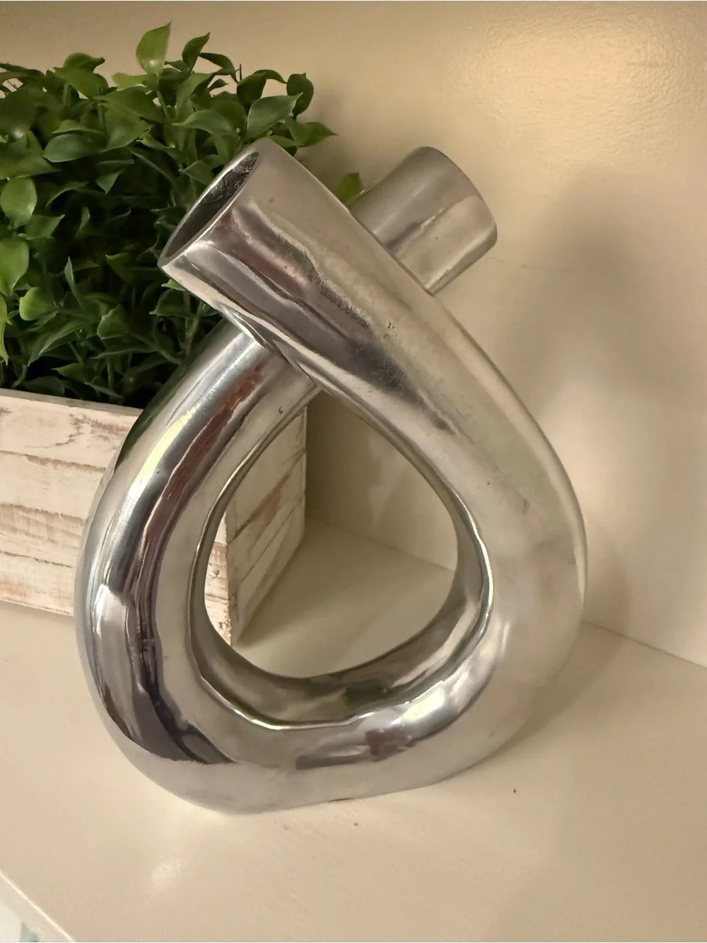 Chiasso Exclusive Sculptural Aluminum Vase Modernist Loop Silver Decor